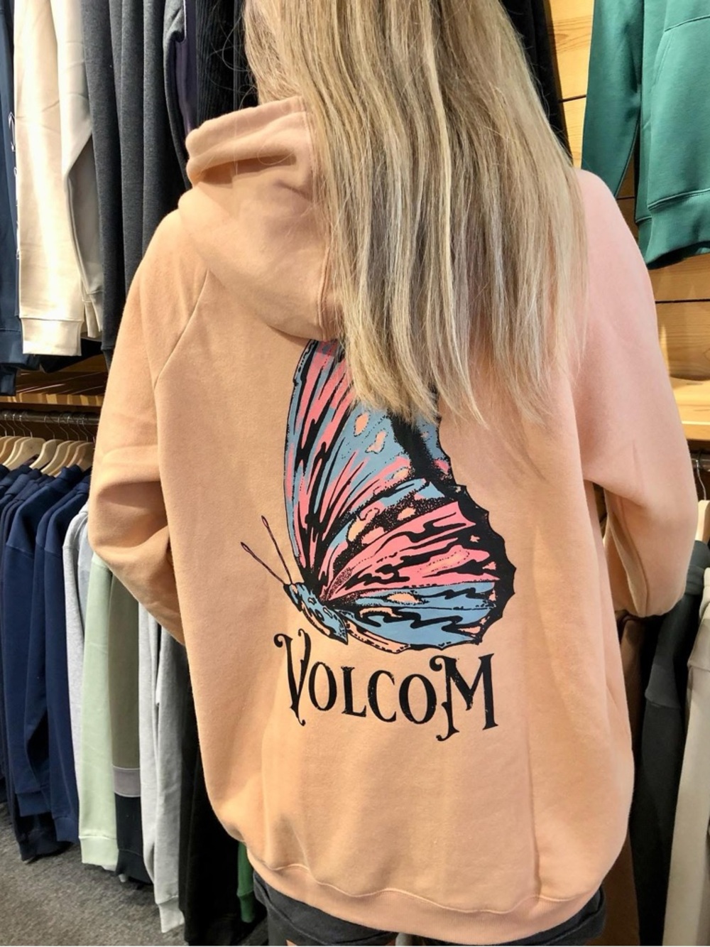 Volcom Women’s Butterfly Hoodie Size XL – Discontinued Peach Pullover